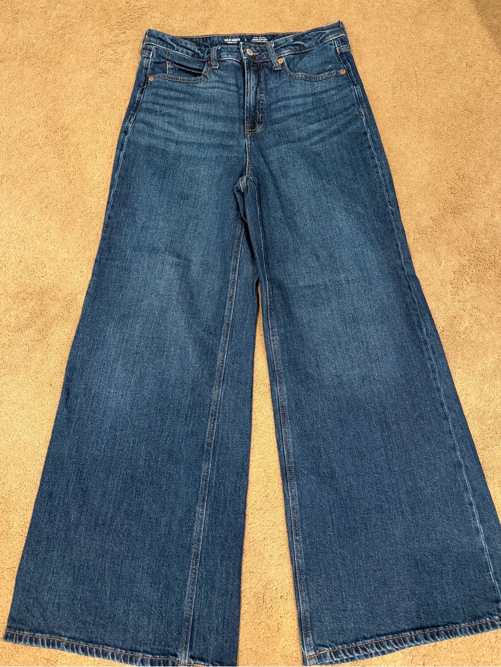 Old Navy Extra High-Rise Super Wide Leg Jeans in Dark Blue Wash
